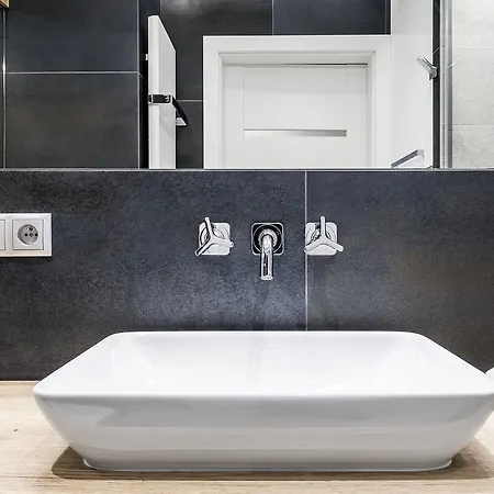 Executive Suites Airport * Warsaw