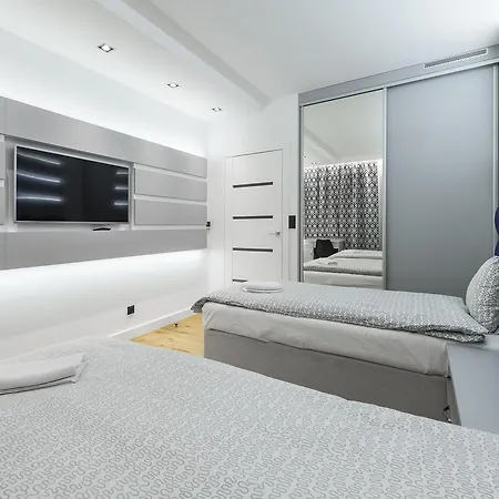 Executive Suites Airport Apartment Warsaw