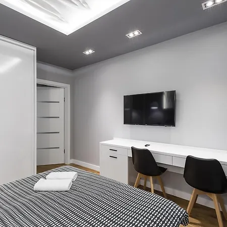 Apartment Executive Suites Airport