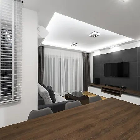 Executive Suites Airport * Warsaw